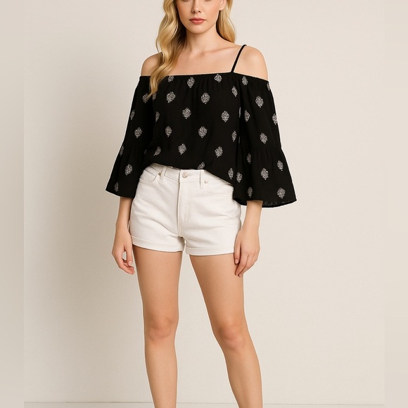 Forever 21 Embroidered Off-Shoulder Boho Top - Picture 1 of 4
